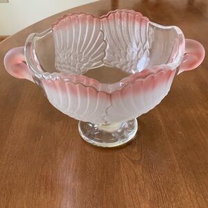Vintage pink glass swan pedestal bowl